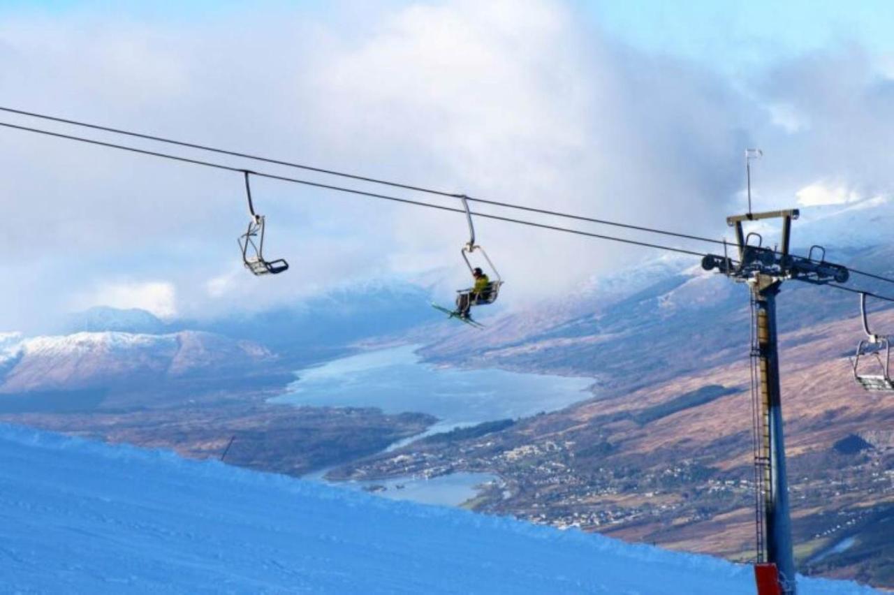 The Base Camp Hotel, Nevis Range Форт Уилям Екстериор снимка